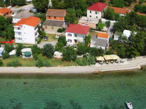 Apartments in Starigrad Paklenica 40388